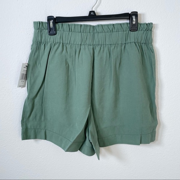 Mauby Paperbag Waist Green Shorts Sz Large - Picture 4 of 11
